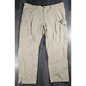 Duluth Trading Co Dry On The Fly Cargo Pant Men 2XL Tan Stretch Work Hike Flex
